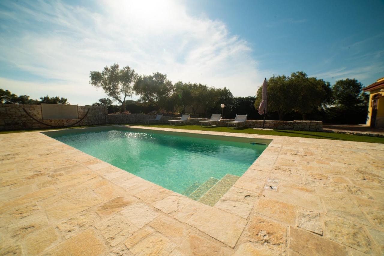 Villa Patrizia-Luxury Villa Mottola Eksteriør billede