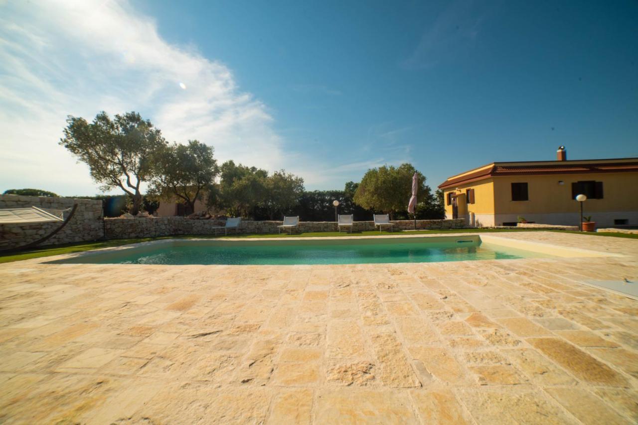 Villa Patrizia-Luxury Villa Mottola Eksteriør billede